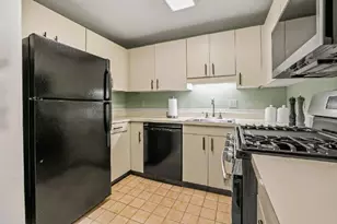 4234 N Main St, Fall River, MA 02720 - Photo 5