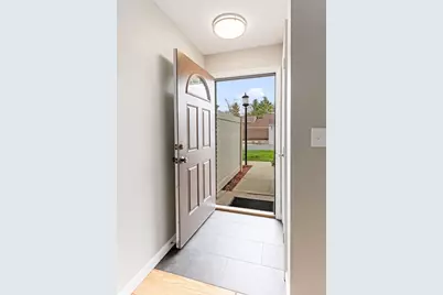 124 Greenbrook Ll #124, Stoughton, MA 02072 - Photo 5