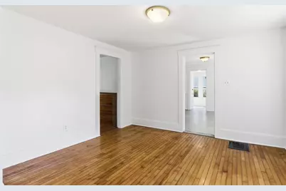 34 Woodland Rd, Wakefield, MA 01880 - Photo 9