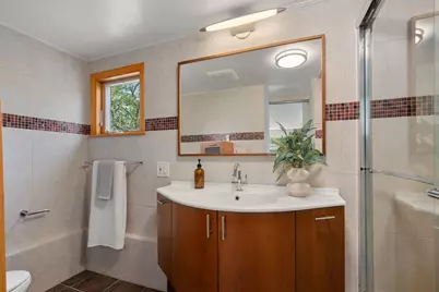 78 Vine St, Newton, MA 02467 - Photo 17
