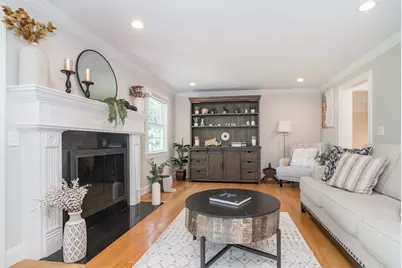 286 Linden Street #286, Wellesley, MA 02482 - Photo 3