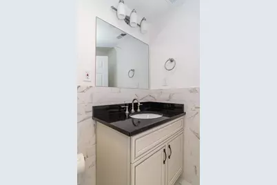 286 Linden Street #286, Wellesley, MA 02482 - Photo 5