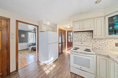 110 Country Rd, Hanover, MA 02339 - Photo 5