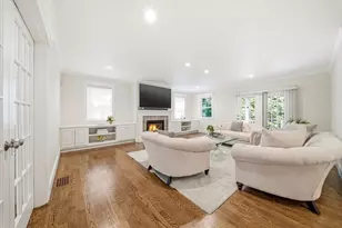 35 Marshall Rd, Wellesley, MA 02482 - Photo 3