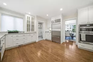 35 Marshall Rd, Wellesley, MA 02482 - Photo 9