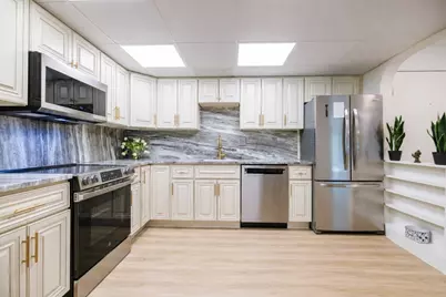3 Shadowbrook Ln #3, Milford, MA 01757 - Photo 5