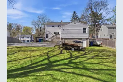 215 Pearl St, Reading, MA 01867 - Photo 7