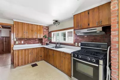 215 Pearl St, Reading, MA 01867 - Photo 13