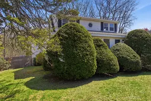 215 Pearl St, Reading, MA 01867 - Photo 3