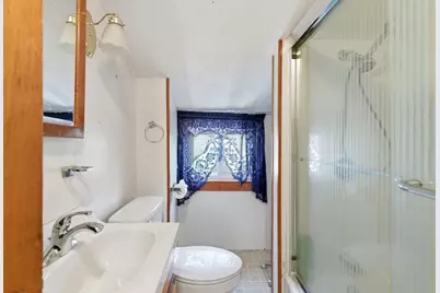 215 Pearl St, Reading, MA 01867 - Photo 17