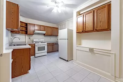 35 O'Connor Ave #2L, Holyoke, MA 01040 - Photo 3