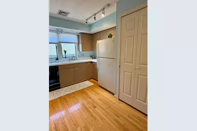 21 Amity Place #21, Amherst, MA 01002 - Photo 9