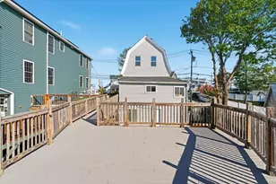 137 Winthrop St, Quincy, MA 02169 - Photo 21
