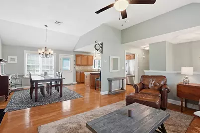 20 Fiske Ave, Upton, MA 01568 - Photo 7
