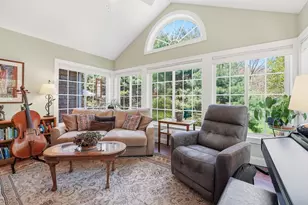 170 Stonybrook Wy, South Hadley, MA 01075 - Photo 5