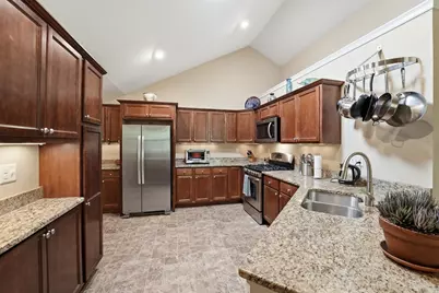 170 Stonybrook Way #170, South Hadley, MA 01075 - Photo 11