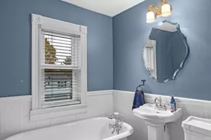 25 Thayer St, Methuen, MA 01844 - Photo 21