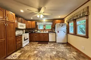 6 Vincent St, Auburn, MA 01501 - Photo 3
