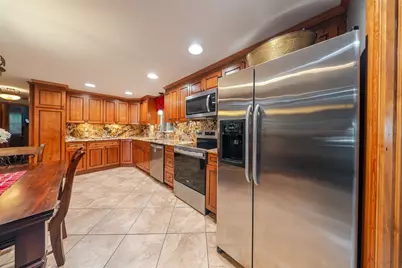 113 Skyridge St, Ludlow, MA 01056 - Photo 5