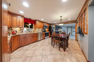 113 Skyridge St, Ludlow, MA 01056 - Photo 3