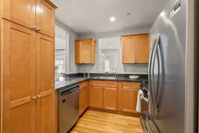 11 Russell Pl #11, Arlington, MA 02474 - Photo 13