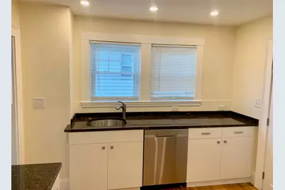 28 Sunnybank Rd #1, Watertown, MA 02472 - Photo 5