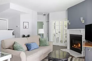 107 Bradford Commons Ln, Braintree, MA 02184 - Photo 5