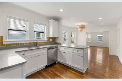 25 Granfield Ave #2, Boston, MA 02131 - Photo 9