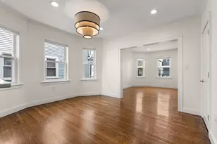 25 Granfield Ave, Boston, MA 02131 - Photo 15