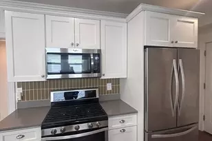 25 Granfield Ave, Boston, MA 02131 - Photo 5