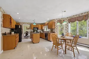 43 Hampshire Rd, Peabody, MA 01960 - Photo 9