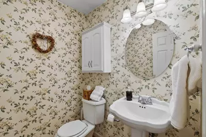 43 Hampshire Road, Peabody, MA 01960 - Photo 17