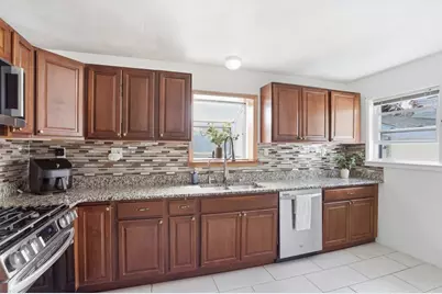 23 Houghton St., Lowell, MA 01851 - Photo 9