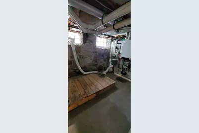 1124 Bedford St, Fall River, MA 02723 - Photo 37