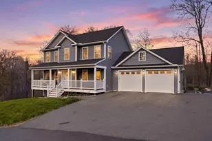 131 Damon Rd, Fitchburg, MA 01420 - Photo 3