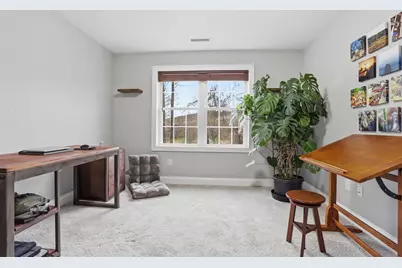 131 Damon Rd, Fitchburg, MA 01420 - Photo 25