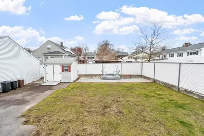 210 7th Avenue, Lowell, MA 01854 - Photo 33