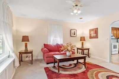 210 7th Avenue, Lowell, MA 01854 - Photo 15