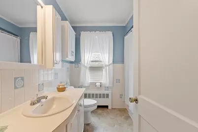 210 7th Avenue, Lowell, MA 01854 - Photo 27