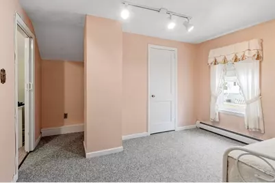 210 7th Avenue, Lowell, MA 01854 - Photo 23