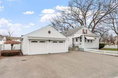 210 7th Avenue, Lowell, MA 01854 - Photo 3