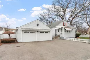 210 7th Ave, Lowell, MA 01854 - Photo 3