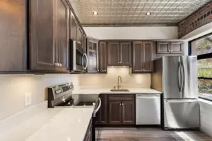 24 Norman St, Salem, MA 01970 - Photo 5
