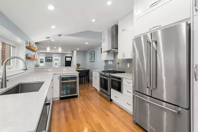 81 Pearl Street, Boston, MA 02129 - Photo 9
