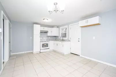 75-77 Chester #77, Springfield, MA 01105 - Photo 3