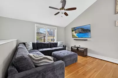 111R Grove Ave, Wilmington, MA 01887 - Photo 3