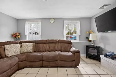 111R Grove Ave, Wilmington, MA 01887 - Photo 15