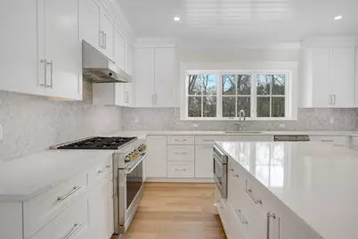 9 Marthas Way, Edgartown, MA 02539 - Photo 15