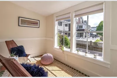 8 Alfred St, Medford, MA 02155 - Photo 11