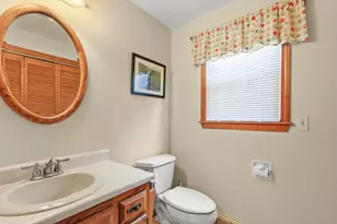 42 Sewell St, Brockton, MA 02301 - Photo 15